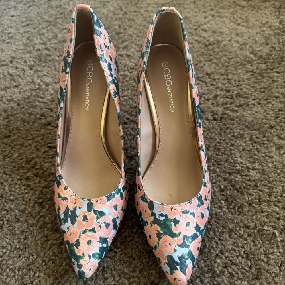 BCBGeneration Heidi classic pointed-toe pumps fea… - image 2